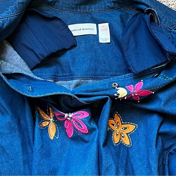 Alfred Dunner Women's 14 Denim Jean Shirt Jacket Shacket Embroidered Floral L - Picture 9 of 15